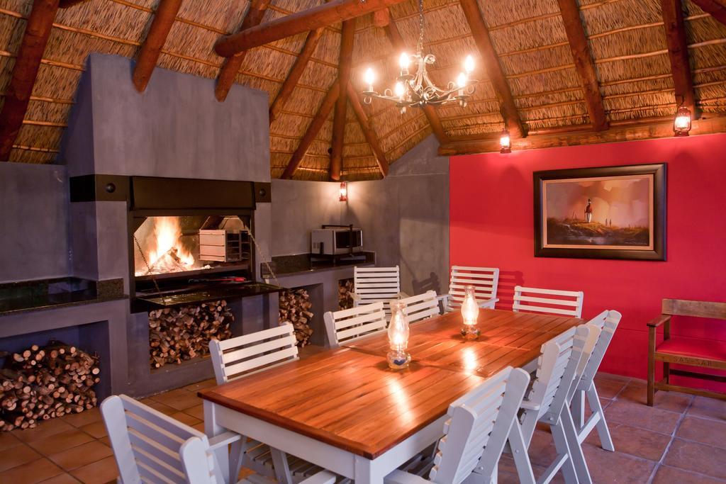 Miles B&B Guest House Oudtshoorn Bagian luar foto